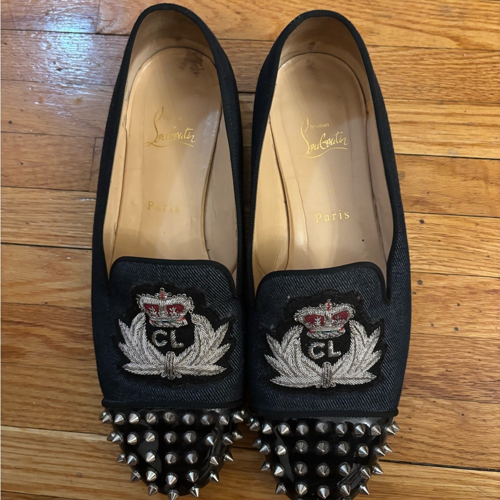 Christian Louboutin Black Embroidered Flats with Silver Spikes - Picture 5 of 6